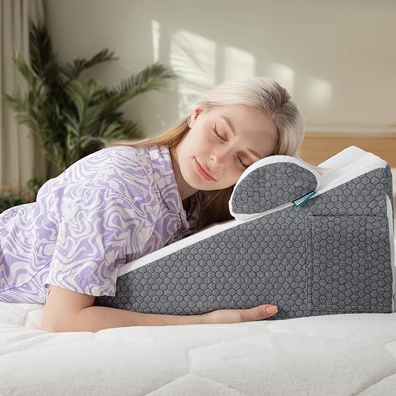RestRelief™ Triangle Wedge Support Pillow – Vital Smyle