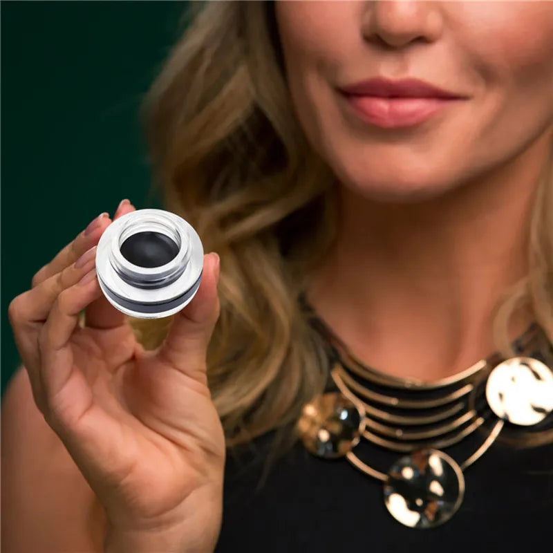 LinerGoddess™ Precision Silicone Eyeliner Tool